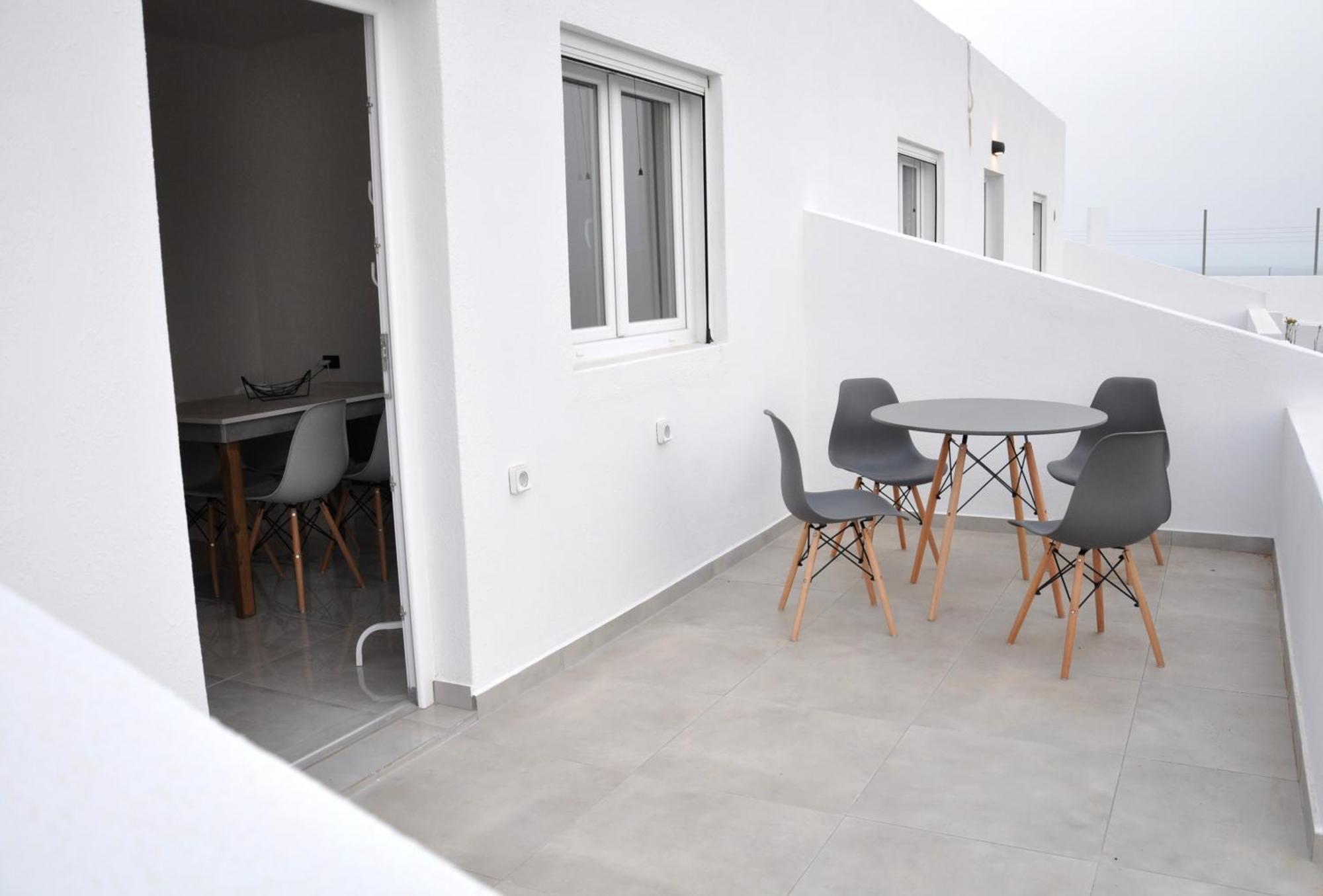 Calma Eco Houses Sunset View Emporio  エクステリア 写真