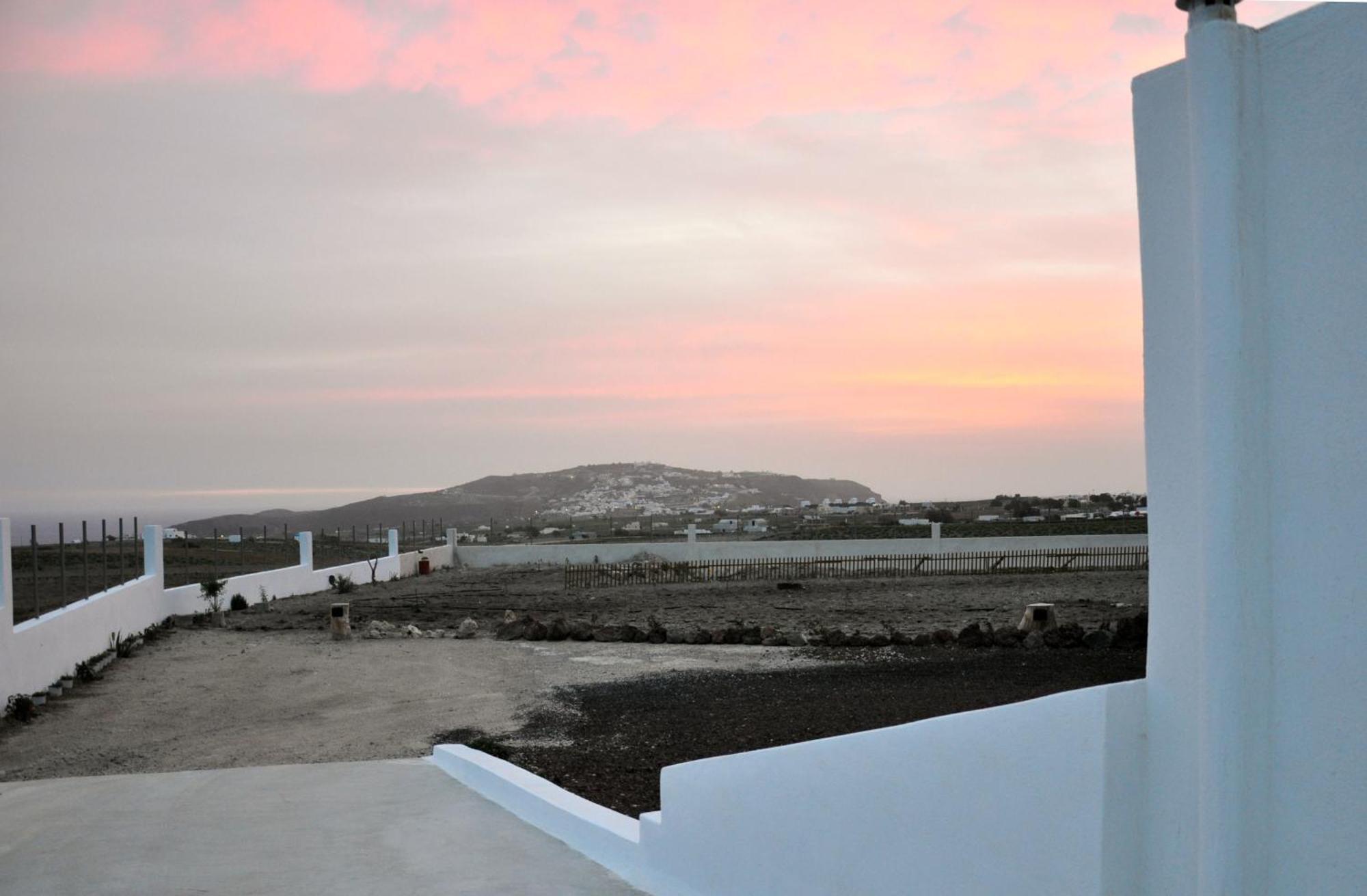 Calma Eco Houses Sunset View Emporio  エクステリア 写真