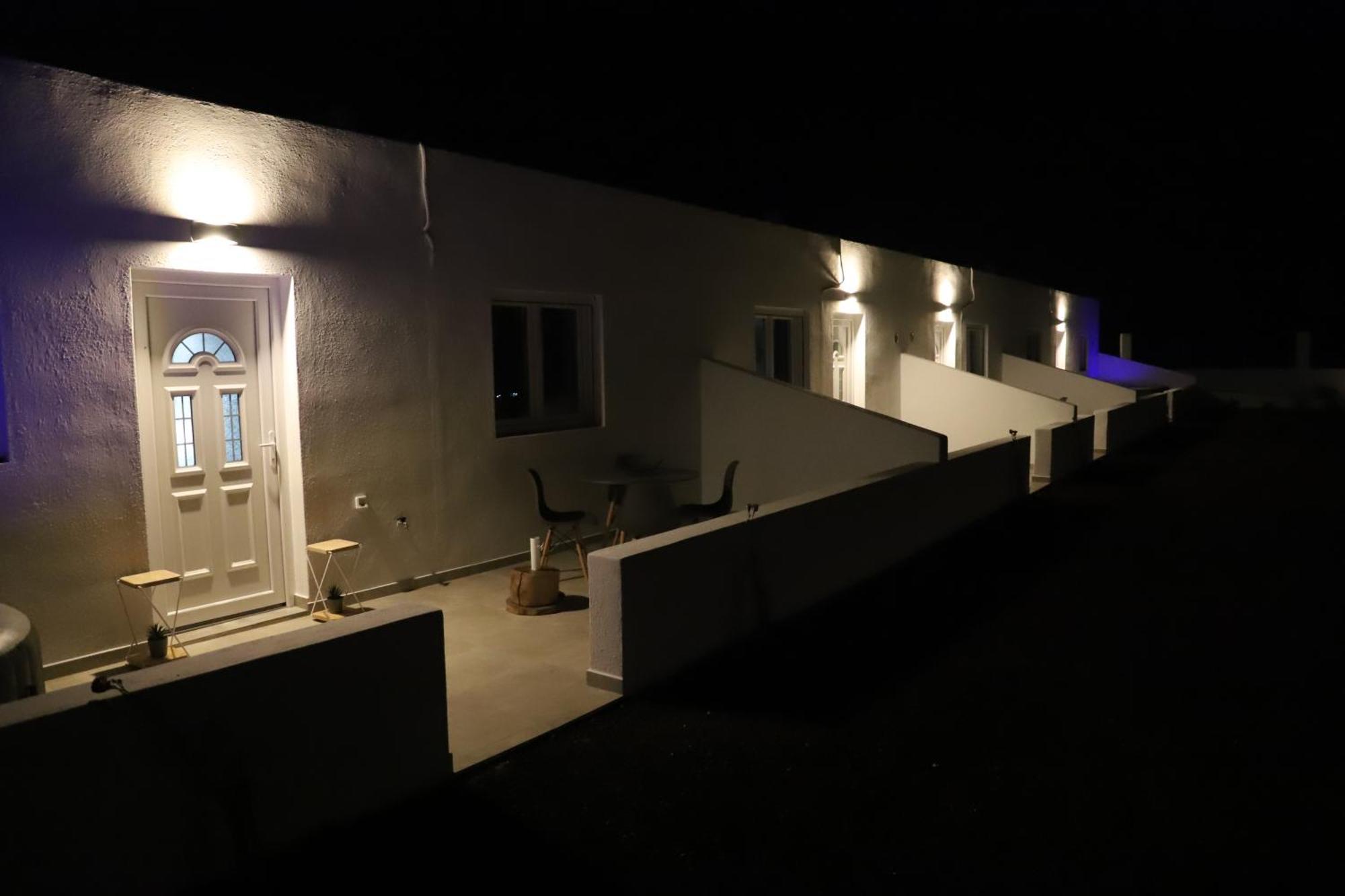 Calma Eco Houses Sunset View Emporio  エクステリア 写真